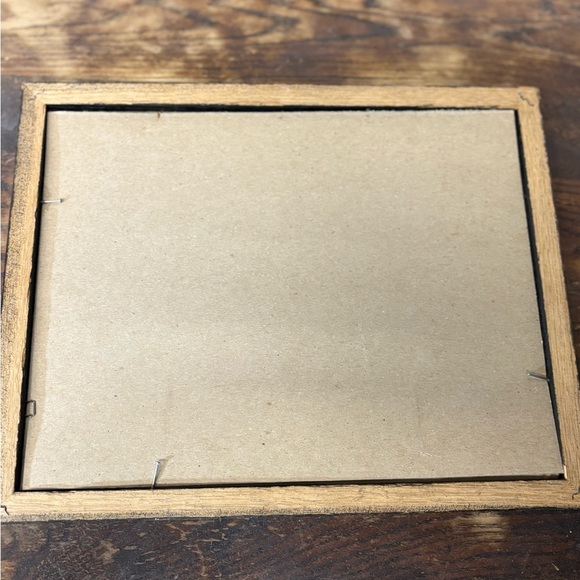 Vintage Framed Embroidered Bible with Red Roses - Picture 5 of 5